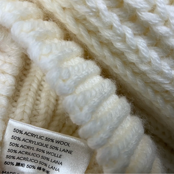 by Anthropologie Wool Blend Cream V-Neck Long Ballon Sleeve Sweater. Size Small. - Picture 4 of 6